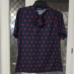YOINS Navy Top with Red Lip Print